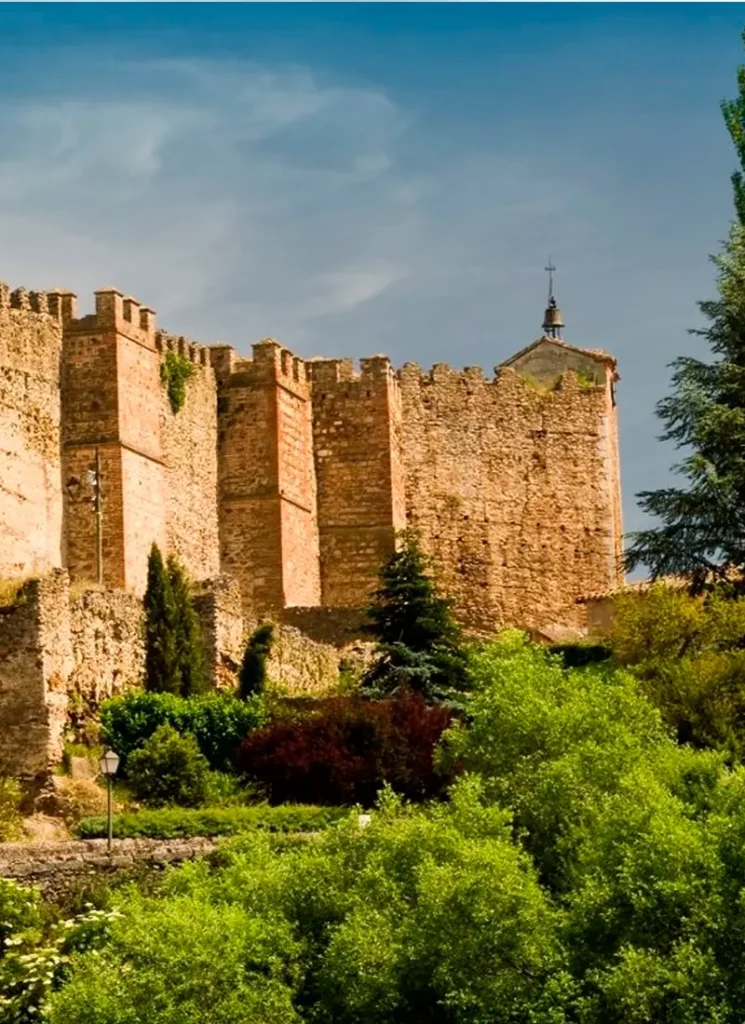 Escenario al aire libre del Festival de Música Marqués de Santillana