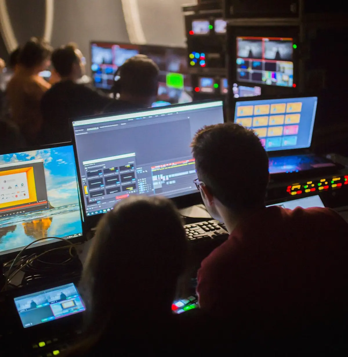 Personal de producción en un evento de Provocador Producciones